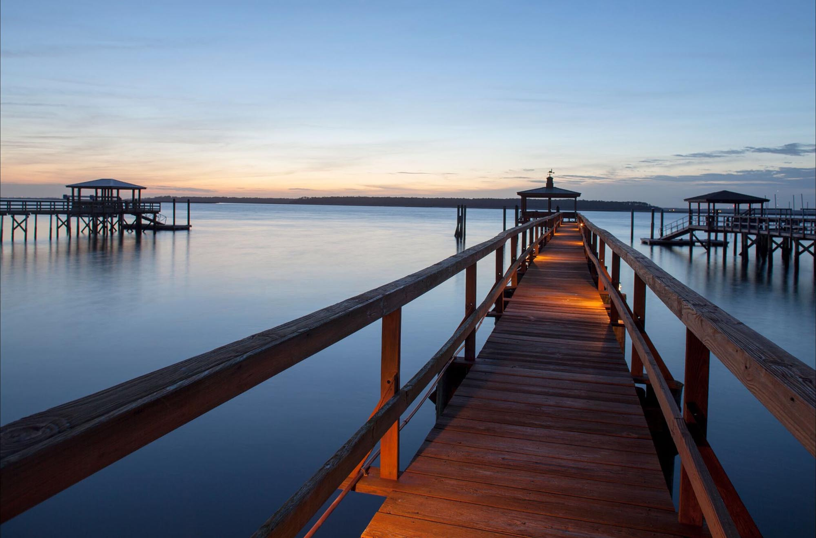 Why Dock Fishing Lights Are Essential for a Successful Night Fishing Experience