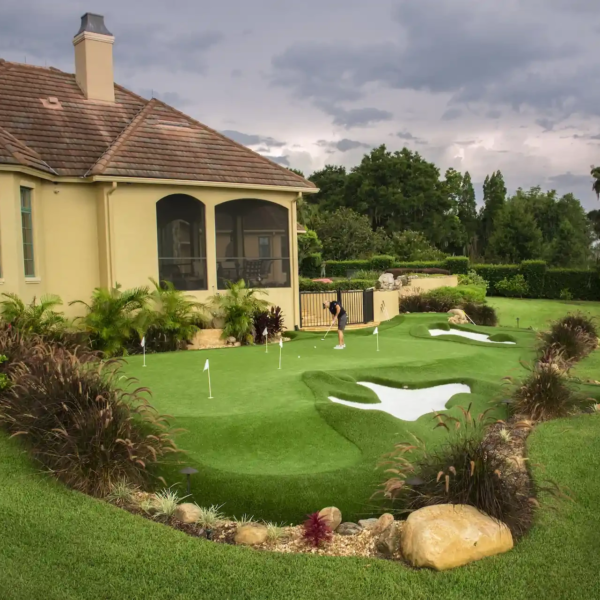 Transform Your Outdoor Space with Putting Greens in Tampa Bay